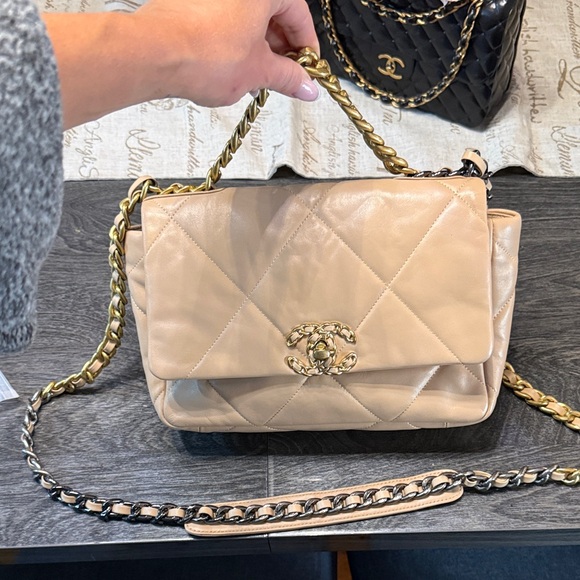 Chic Beige Quilted Women's Bag - Picture 3 of 6